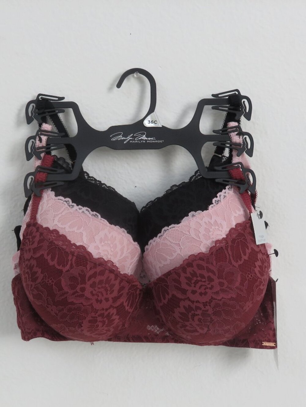 (#145) Marilyn Monroe 3-pack Push Up Lace Bras Size 36C